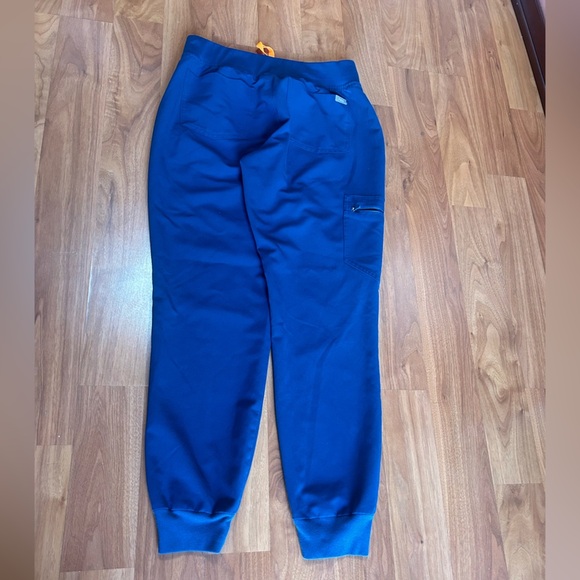 Figs Blue and Orange Joggers for Casual Comfort - Picture 4 of 14